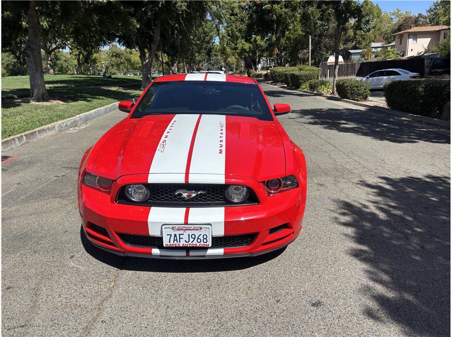 Used 2014 Ford Mustang GT Premium w/ Equipment Group 401A RWD image 3