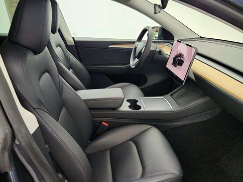 Used 2023 Tesla Model Y Long Range AWD/4WD image 27
