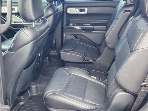 Used 2020 Ford Explorer ST w/ Premium Technology Package image 16