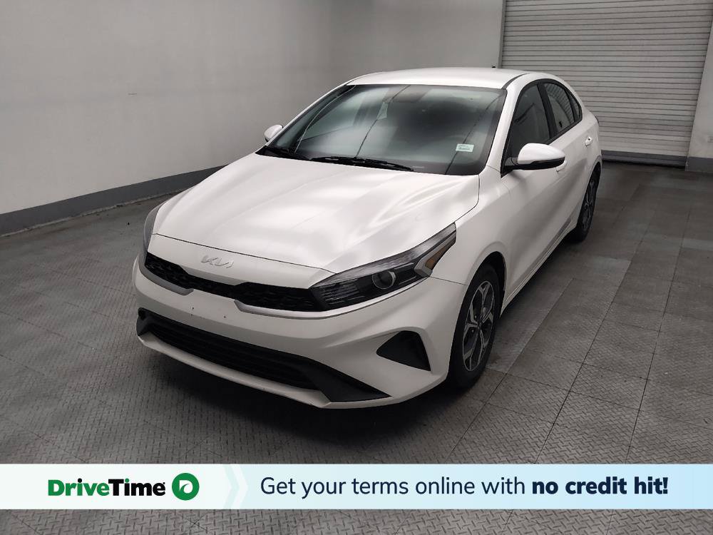 Used 2023 Kia Forte LXS w/ LXS Technology Package FWD image 1