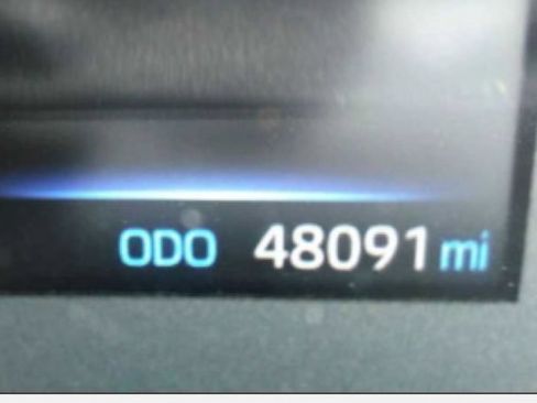 Used 2024 Toyota Corolla LE FWD image 2