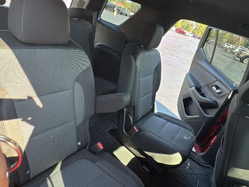 Used 2023 Chevrolet Traverse LT w/ LPO, Floor Liner Package AWD/4WD image 26