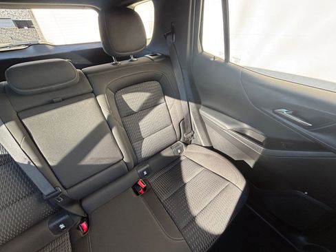 Used 2025 Chevrolet Equinox LT image 37