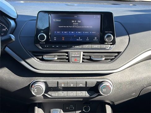 Used 2024 Nissan Altima 2.5 S image 22