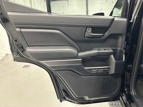 Used 2025 Toyota 4Runner SR5 image 42