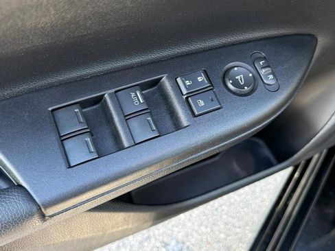 Used 2017 Honda Accord Sport image 15