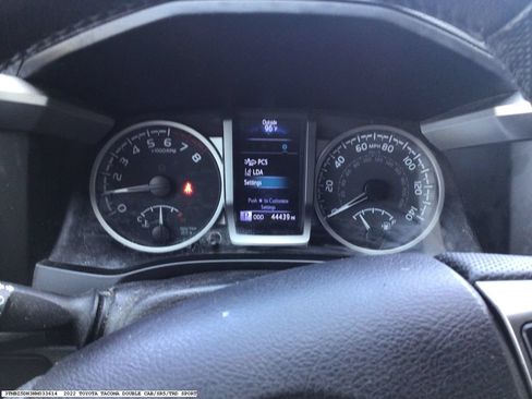 Used 2022 Toyota Tacoma SR5 RWD image 13
