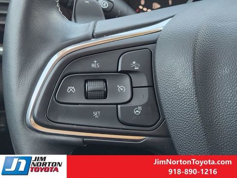 Used 2022 Buick Envision Avenir w/ Technology Package II image 29