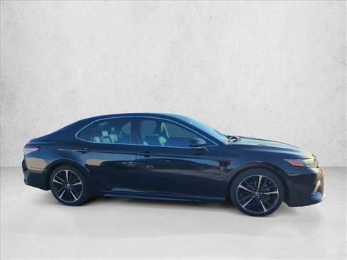 Used 2019 Toyota Camry XSE FWD image 4