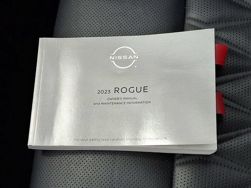 Used 2023 Nissan Rogue Platinum w/ Platinum Premium Package AWD/4WD image 27