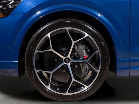 Used 2025 Audi RS Q8 performance image 13