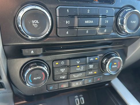 Used 2016 Ford F150 Lariat AWD/4WD image 17