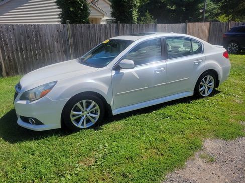 Used 2013 Subaru Legacy 3.6R Limited image 1