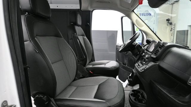 Used 2026 RAM ProMaster 2500 w/ Convenience Group FWD image 11