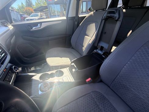 Used 2021 Ford Escape SE w/ Cold Weather Package AWD/4WD image 26