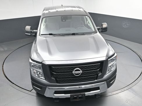 Used 2023 Nissan Titan SV w/ SV Convenience Package image 32