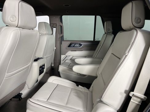 Used 2025 GMC Yukon Denali image 28
