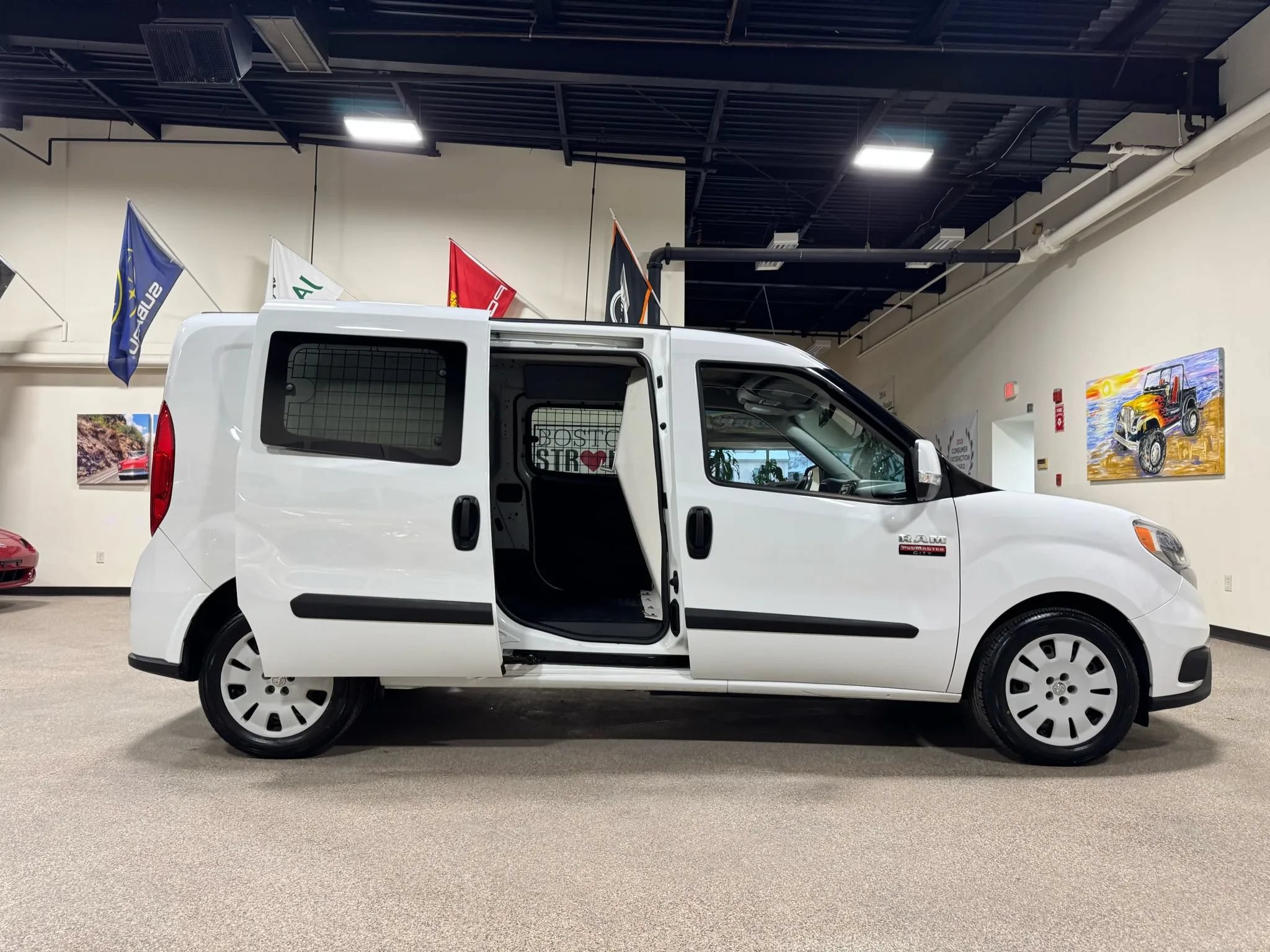 Used 2019 RAM ProMaster City Tradesman SLT FWD image 10