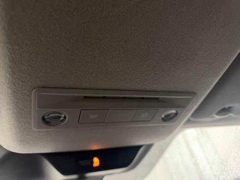 Used 2025 Nissan Kicks SV FWD image 19