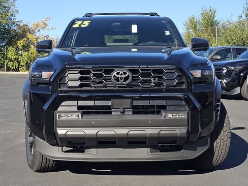 Used 2025 Toyota 4Runner TRD Off-Road Premium image 3