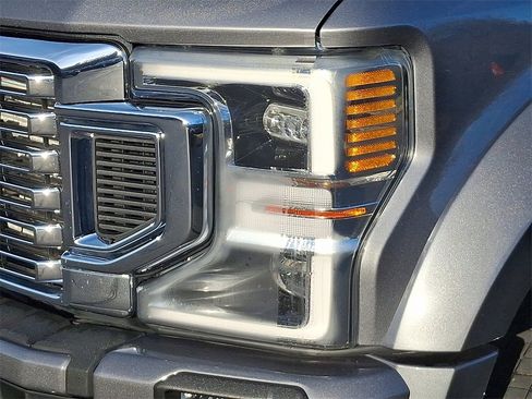 Used 2022 Ford F450 Platinum w/ FX4 Off-Road Package image 9