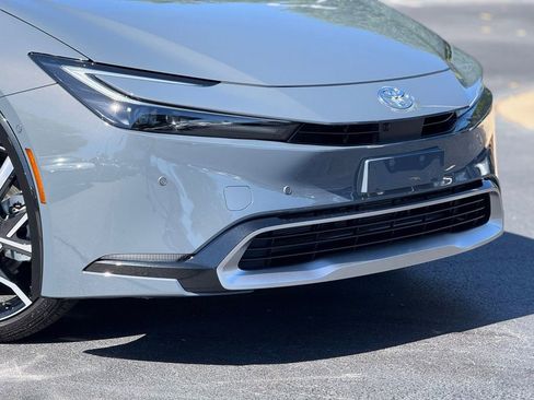 New 2026 Toyota Prius Plug-In Hybrid image 4