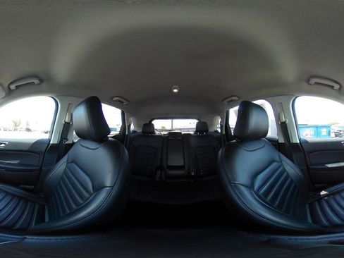 Used 2024 Ford Edge SEL image 40