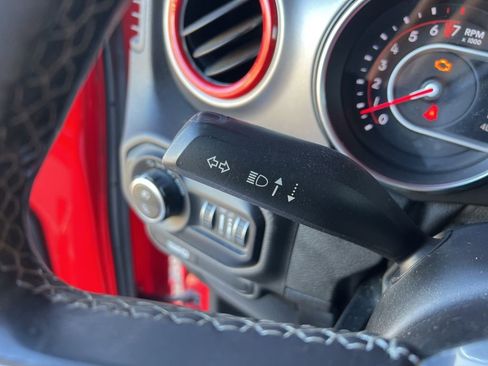 Used 2020 Jeep Gladiator Rubicon image 10