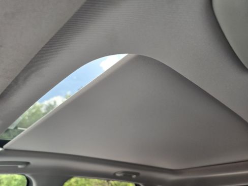 Used 2024 Kia Sorento S w/ Panoramic Sunroof Package FWD image 23