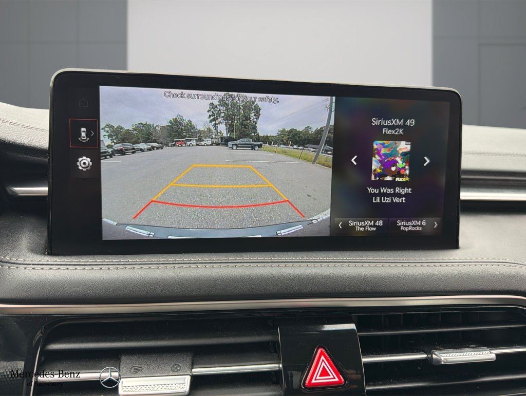 Used 2025 Genesis G70 2.5T RWD image 10