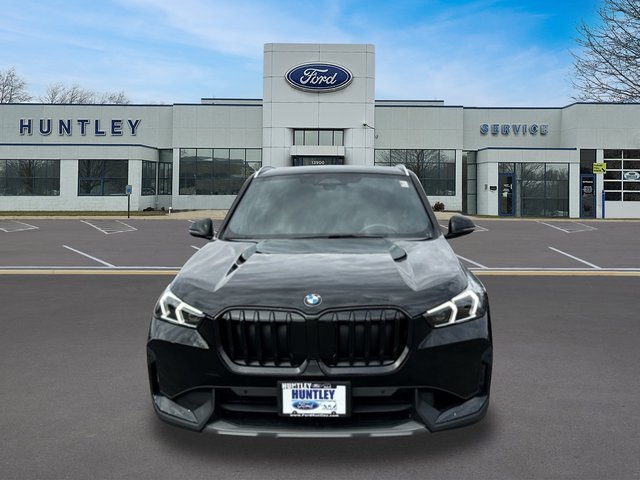 Used 2023 BMW X1 xDrive28i AWD/4WD image 3