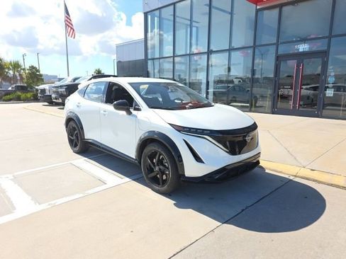 Used 2024 Nissan Ariya FWD image 2