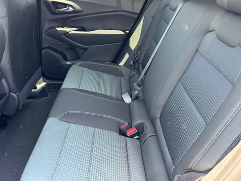 New 2026 Chevrolet Trax LT w/ Midnight Edition FWD image 13