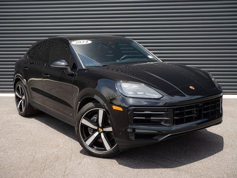 Certified 2024 Porsche Cayenne Coupe AWD/4WD image 27