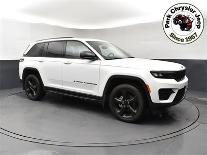 Used 2023 Jeep Grand Cherokee Altitude