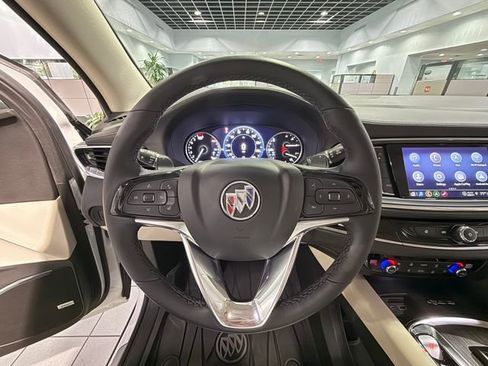 Certified 2024 Buick Enclave Avenir w/ Avenir Technology Package image 17