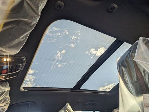 New 2025 Jeep Grand Cherokee Limited image 11