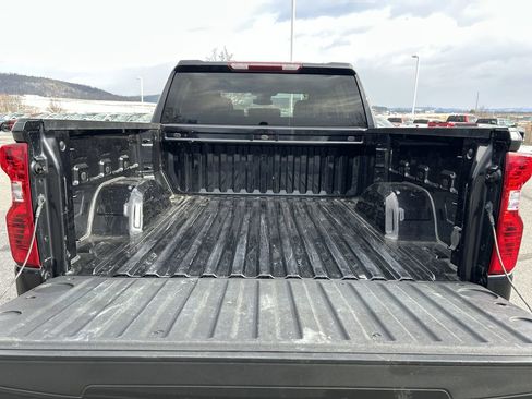 Used 2022 Chevrolet Silverado 1500 LT image 9