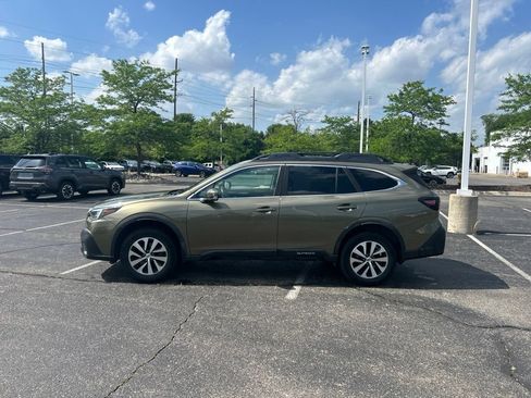 Used 2020 Subaru Outback Premium AWD/4WD image 2