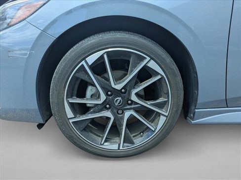 Used 2024 Nissan Sentra SR FWD image 17