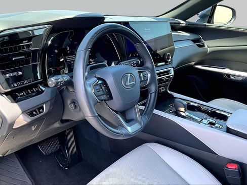 Used 2025 Lexus RX 350h AWD/4WD image 16