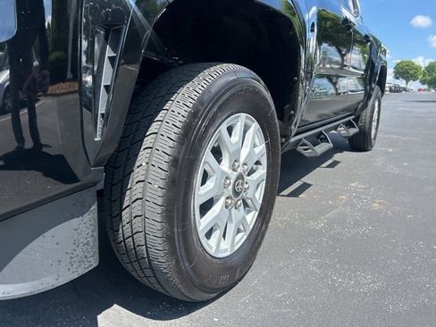 Used 2024 Toyota Tacoma SR5 AWD/4WD image 14