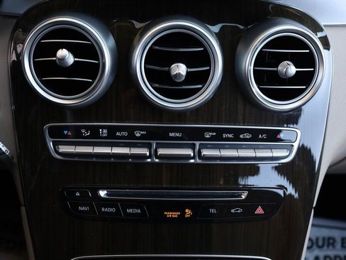 Used 2016 Mercedes-Benz GLC 300 image 33