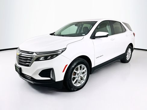 Used 2023 Chevrolet Equinox LT FWD image 3
