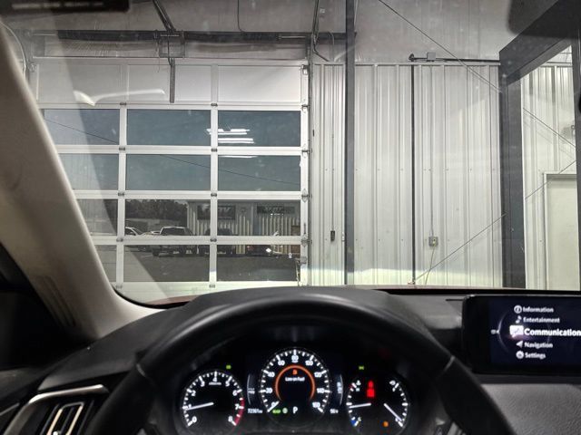 Used 2024 MAZDA CX-90 3.3 Turbo w/ Preferred Plus AWD/4WD image 8