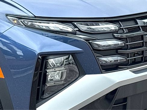 Used 2025 Hyundai Tucson SEL AWD/4WD image 17