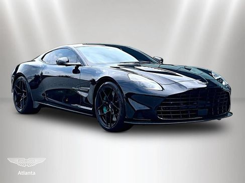 Used 2025 Aston Martin Vanquish RWD image 2