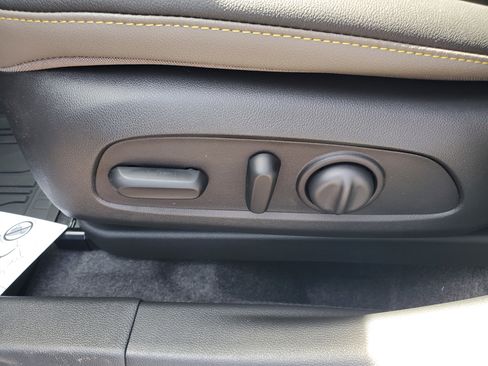 New 2025 Chevrolet Trax ACTIV w/ Driver Confidence Package image 5