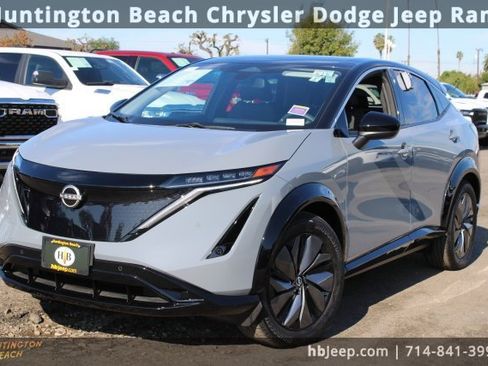 Used 2025 Nissan Ariya FWD image 8