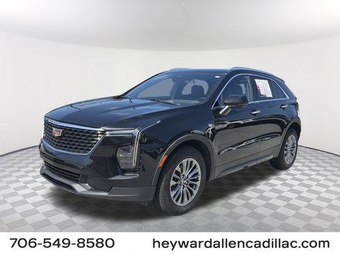 Used 2025 Cadillac XT4 Premium Luxury FWD image 1